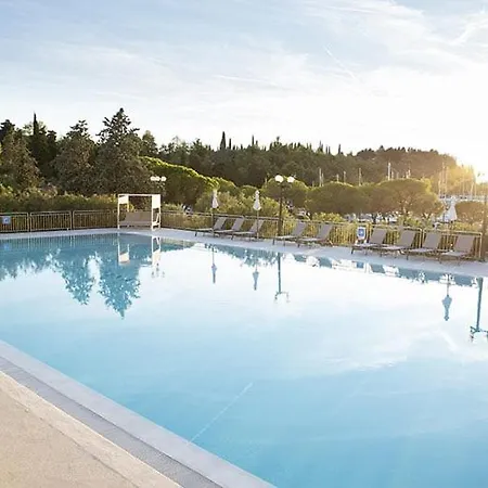 船屋 Sirena Lux Seahouse In Marina Portoroz, Beachfront With Terrace And Jacuzzi *